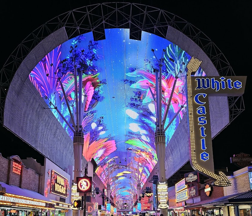 X World 360 - Fremont Street Experience - Virtual Reality Rides