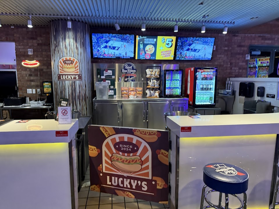 Lucky's HotDogs and Beer