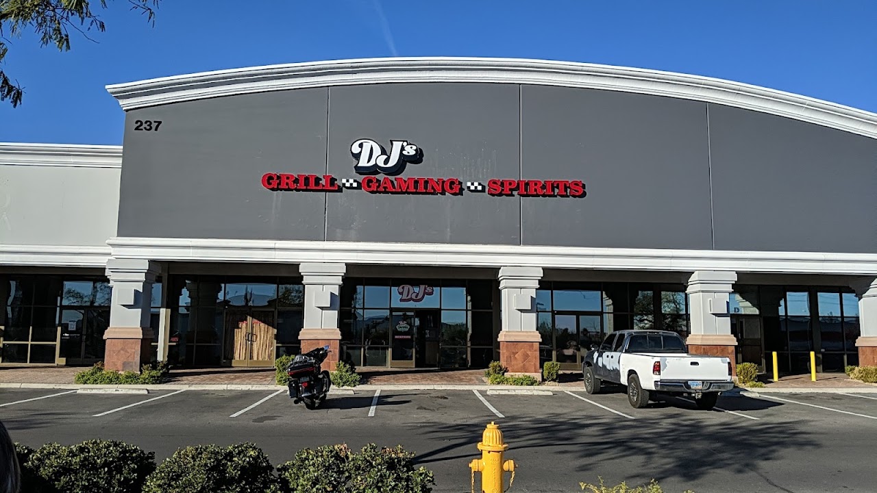 DJ's All American Tavern