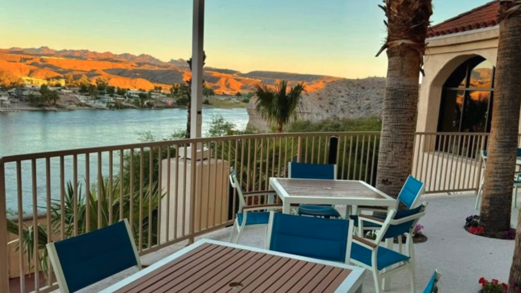 The Overlook Bar & Lounge