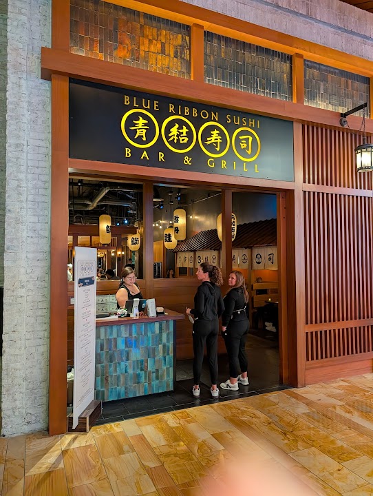 Blue Ribbon Sushi Bar & Grill - Red Rock