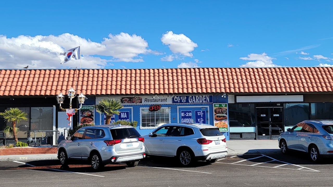 The Historic Commercial Center District