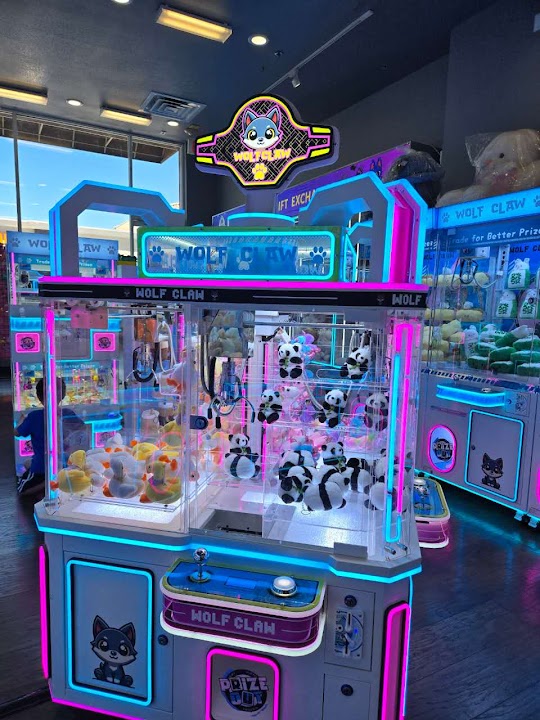 Wolf Claw Arcade